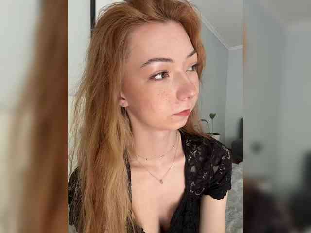 ShyAlya webcam