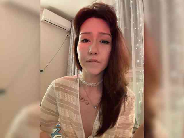 ShyAlya webcam