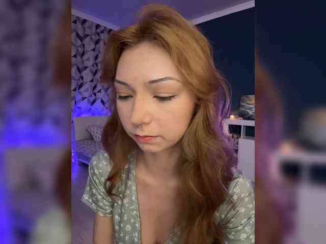 ShyAlya webcam