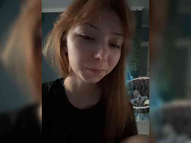 ShyAlya webcam