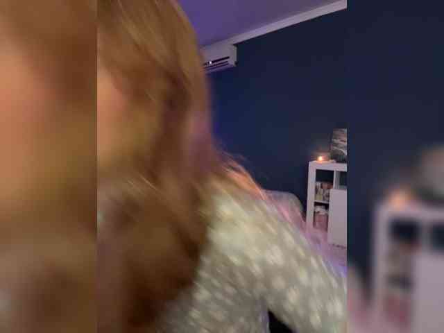ShyAlya webcam