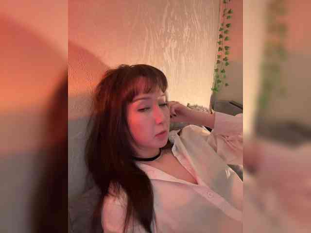 ShyAlya webcam