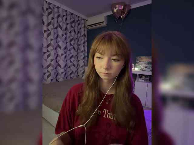 ShyAlya webcam