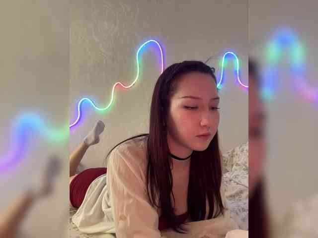ShyAlya webcam