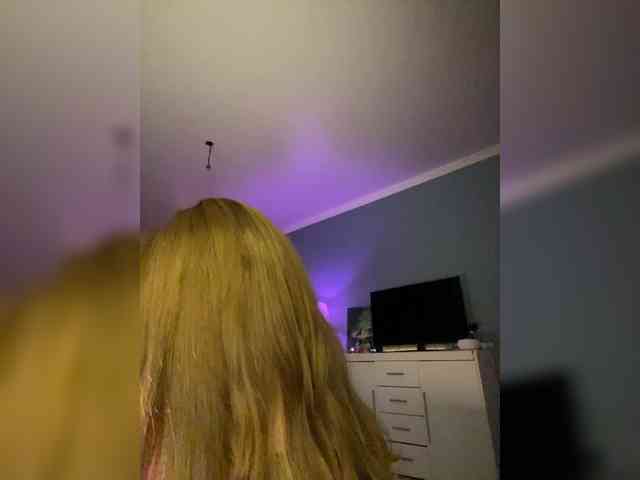 ShyAlya webcam