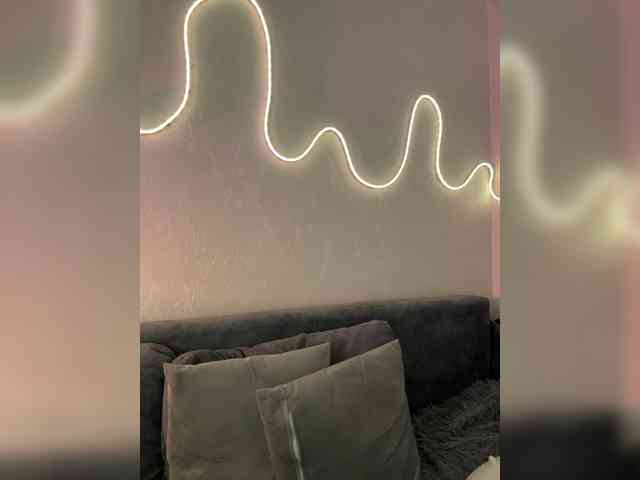 ShyAlya webcam