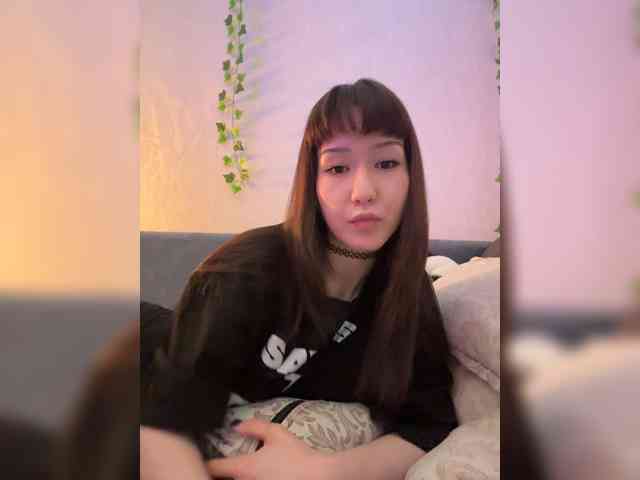 ShyAlya webcam