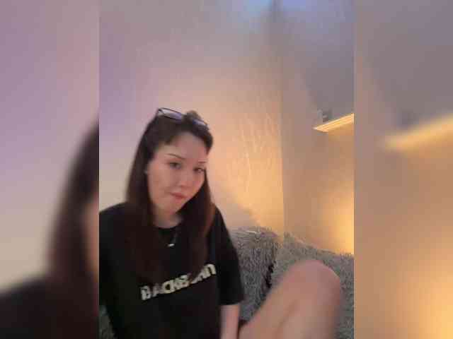 ShyAlya webcam