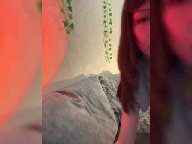 ShyAlya webcam