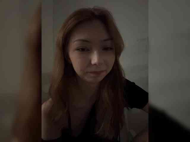 ShyAlya webcam