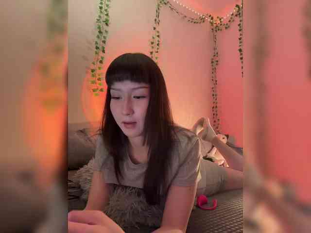 ShyAlya webcam