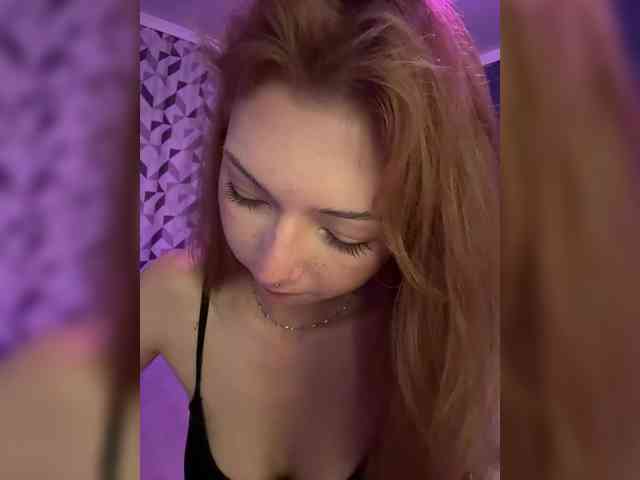 ShyAlya webcam