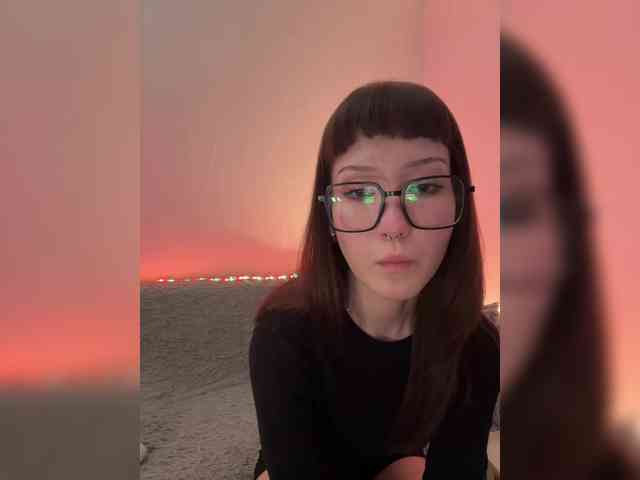 ShyAlya webcam