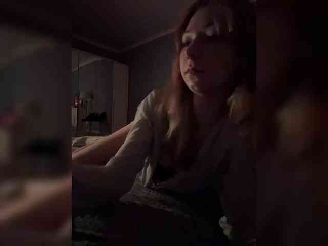 ShyAlya webcam
