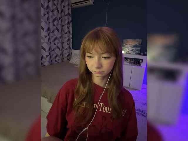ShyAlya webcam
