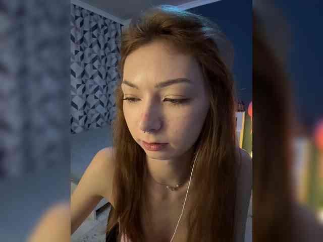 ShyAlya webcam