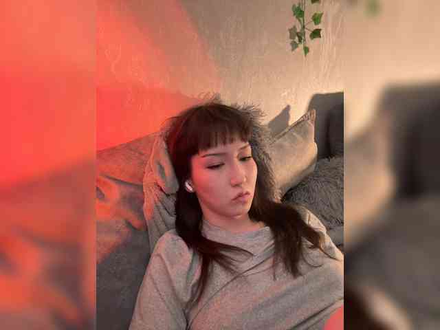 ShyAlya webcam