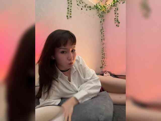 ShyAlya webcam