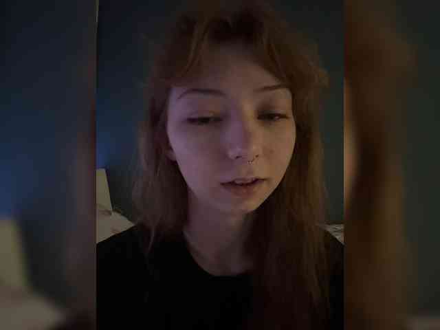 ShyAlya webcam