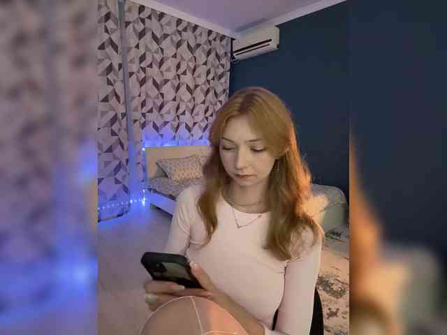 ShyAlya webcam