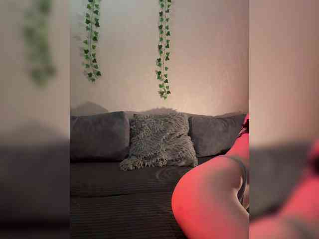 ShyAlya webcam