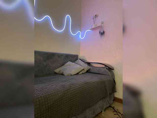 ShyAlya webcam