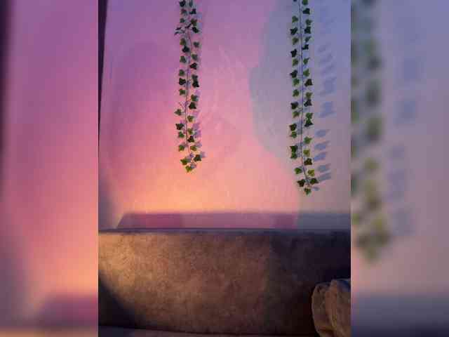 ShyAlya webcam