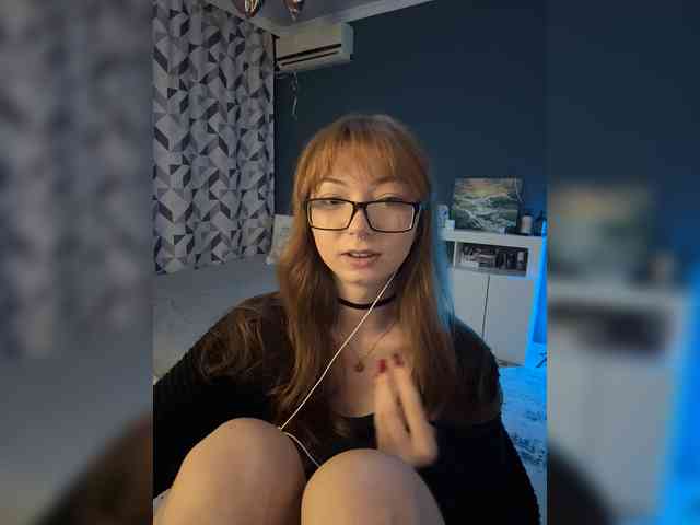 ShyAlya webcam