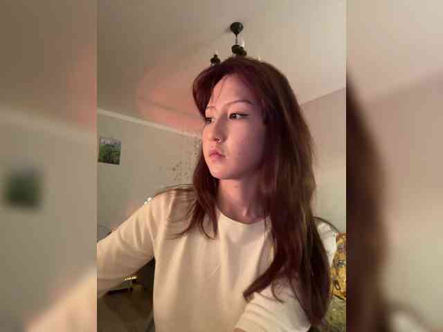 ShyAlya webcam