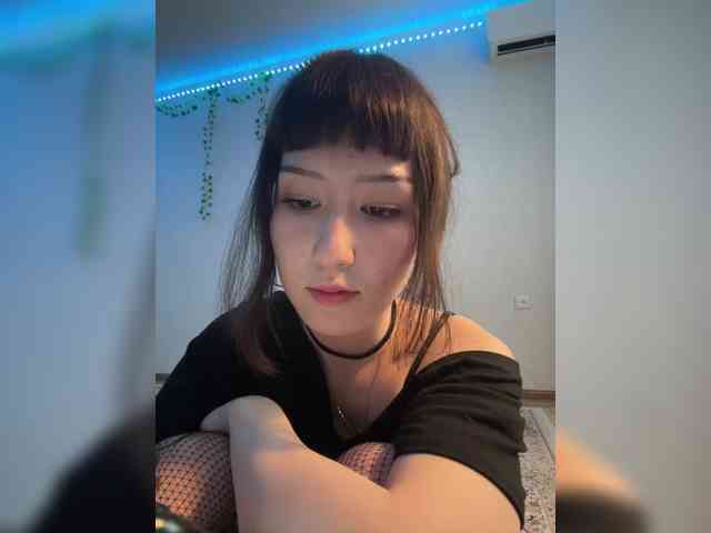 ShyAlya webcam