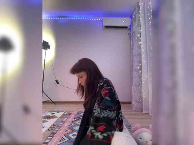 ShyAlya webcam