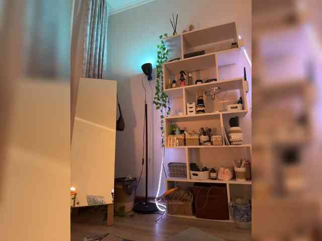 ShyAlya webcam