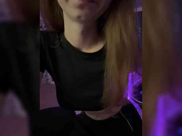 ShyAlya webcam
