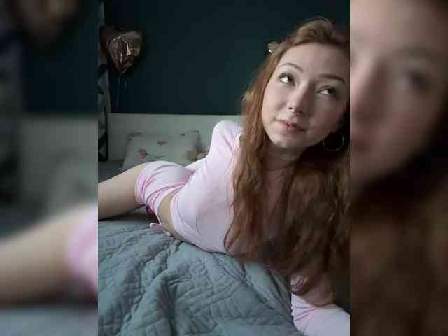 ShyAlya webcam