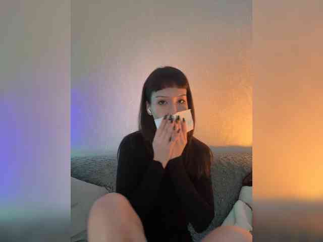 ShyAlya webcam