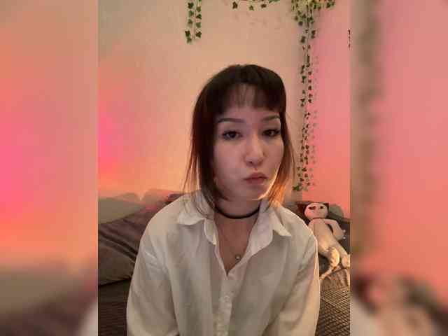 ShyAlya webcam