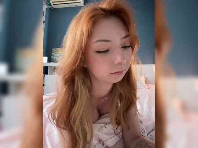 ShyAlya webcam