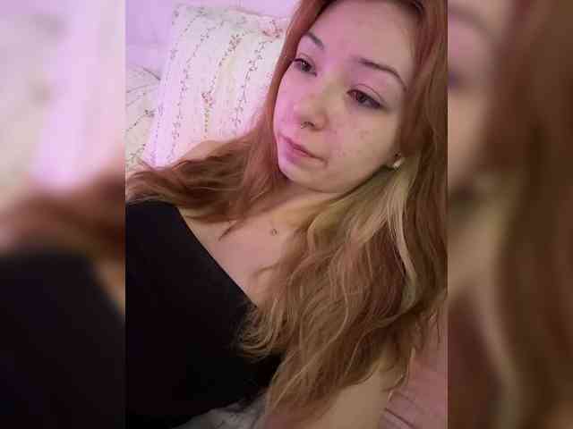 ShyAlya webcam