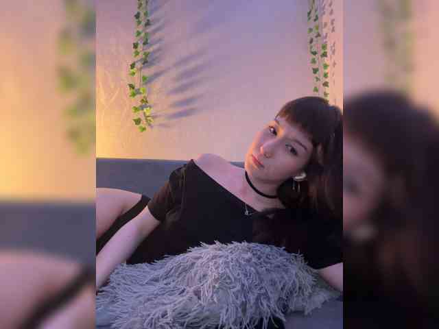 ShyAlya webcam
