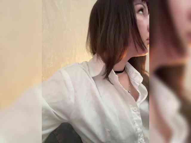 ShyAlya webcam