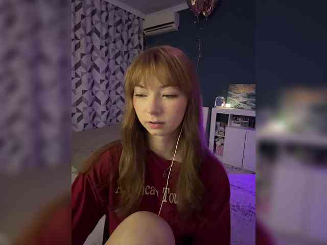 ShyAlya webcam