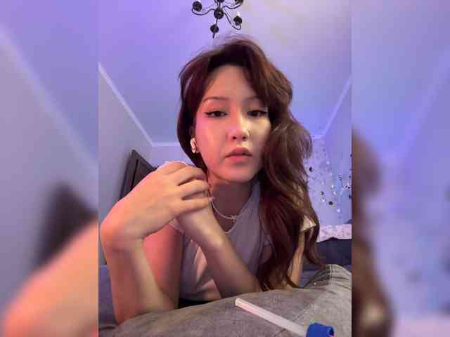 ShyAlya webcam