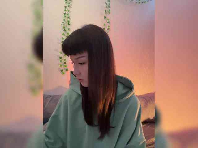 ShyAlya webcam