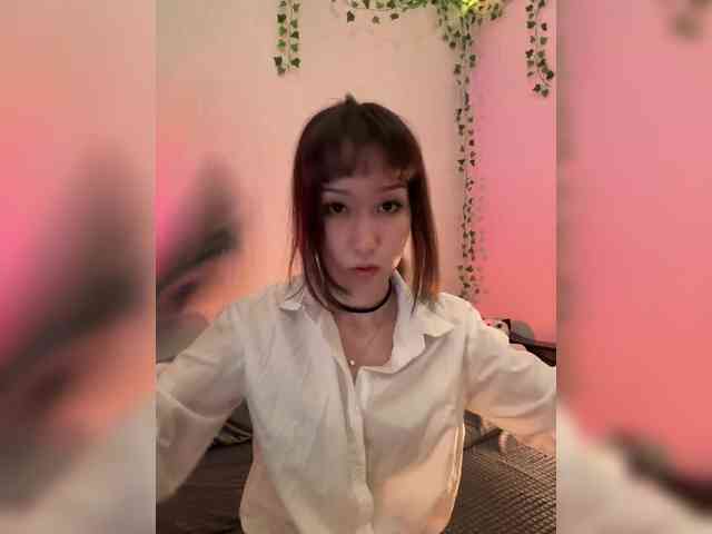ShyAlya webcam