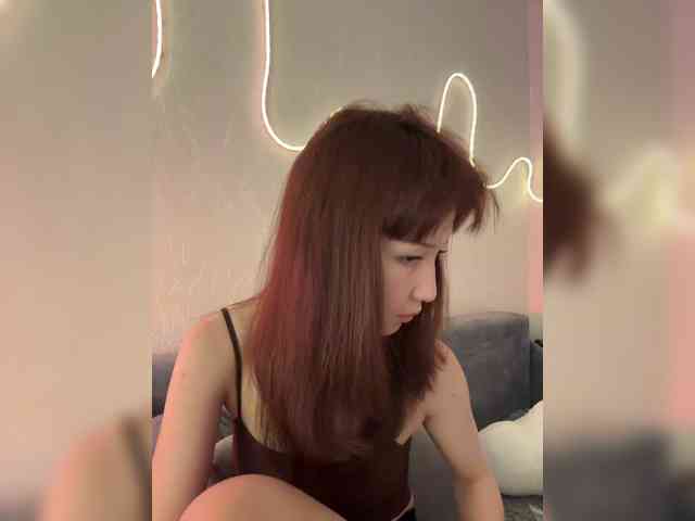 ShyAlya webcam