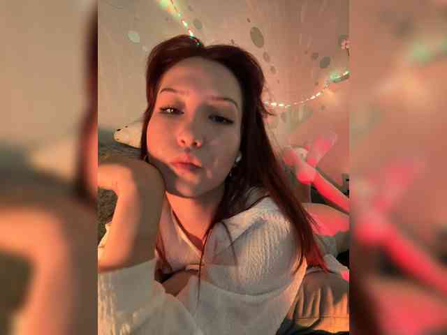 ShyAlya webcam