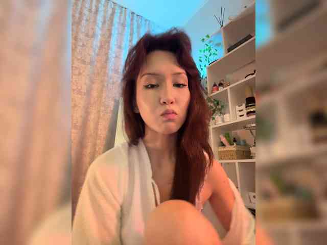 ShyAlya webcam