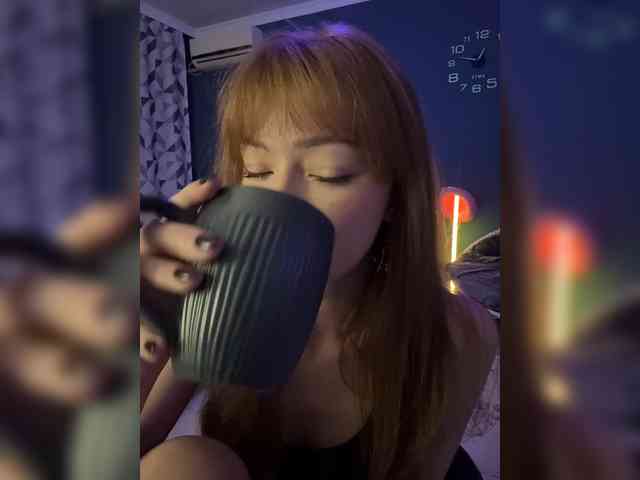 ShyAlya webcam