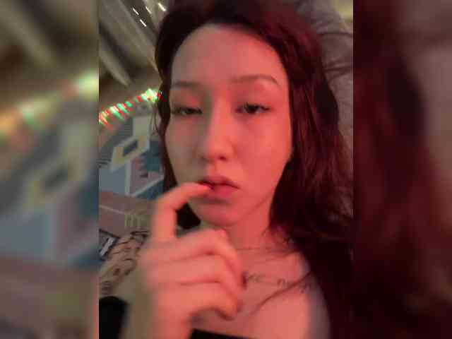 ShyAlya webcam