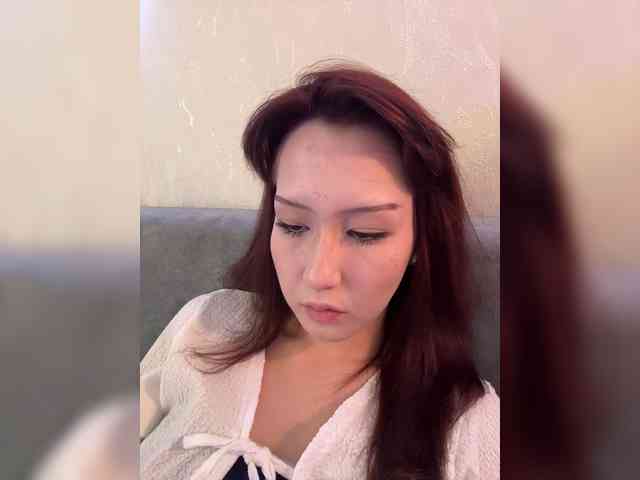 ShyAlya webcam